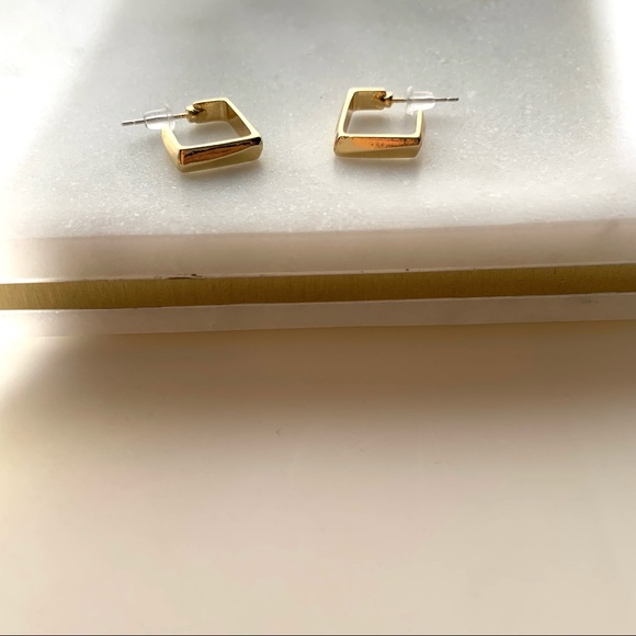 new 14K gold plated square shaped earrings - Picture 8 of 9